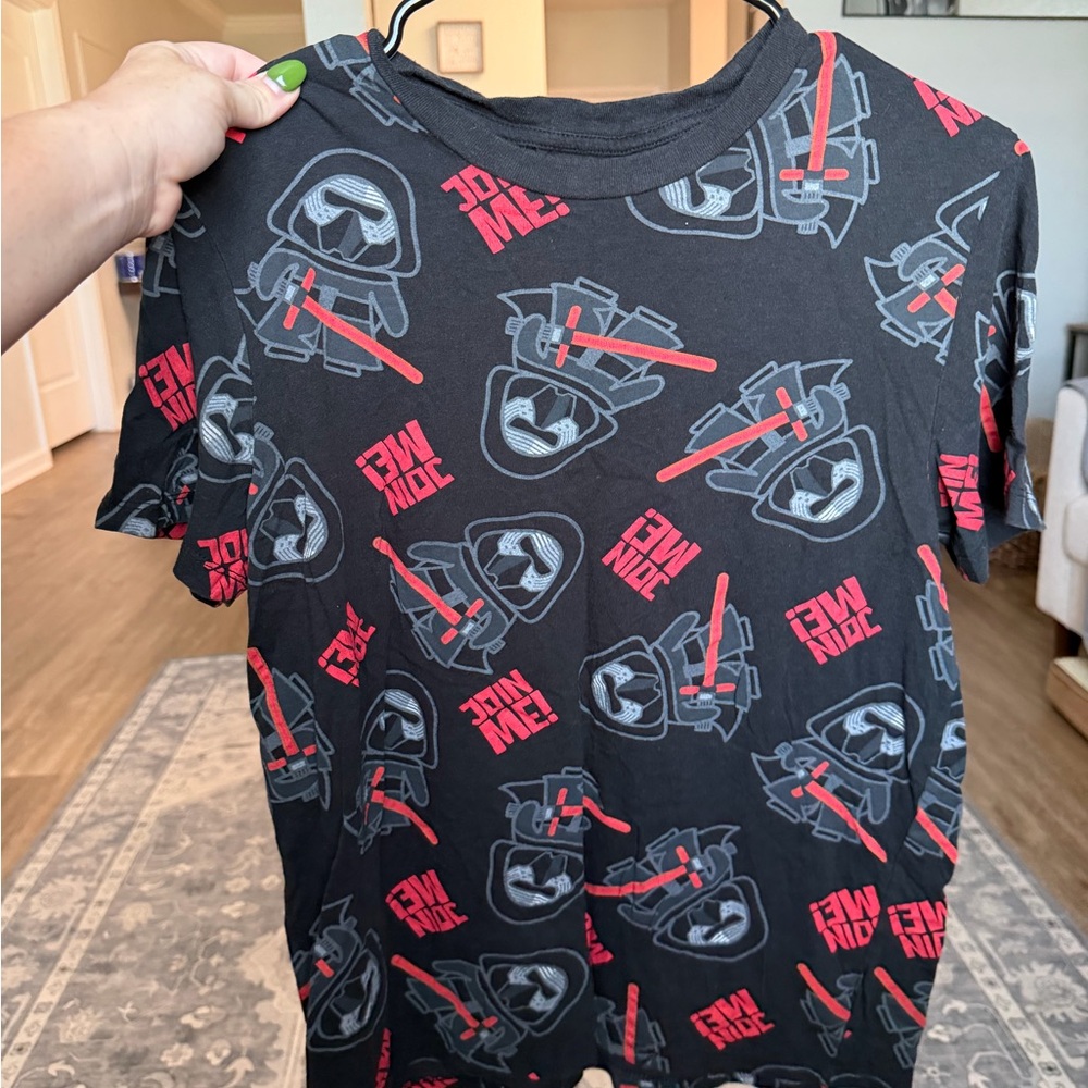 Disney Star Wars - Kylo Ren -‎ Black and Red Tee